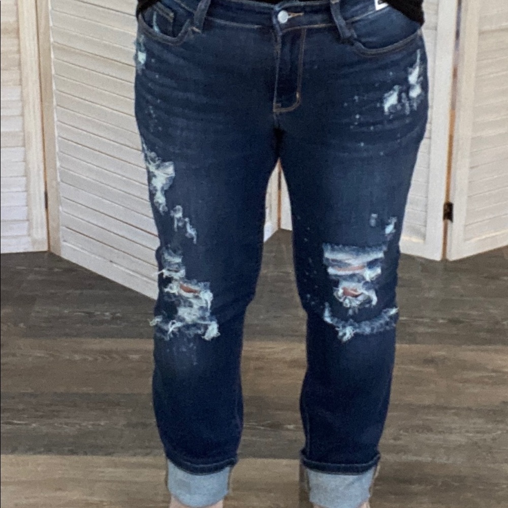 Judy Blue Distressed Bleach Splatter Boyfriend Jeans - Picture 2 of 9